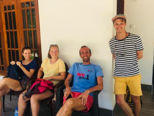 Hostal Summer Salt Hiriketiya