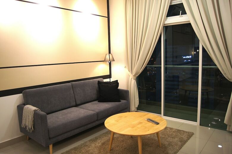Hotel Twin Galaxy Suites By Iconic Bliss