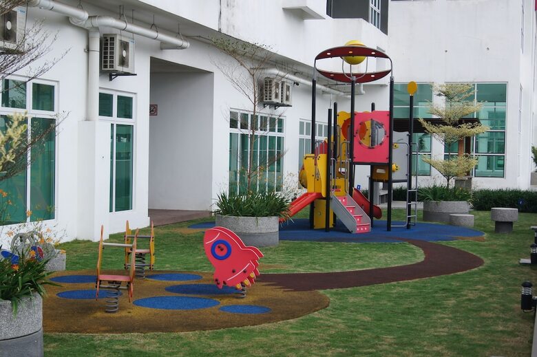 Hotel Twin Galaxy Suites By Iconic Bliss