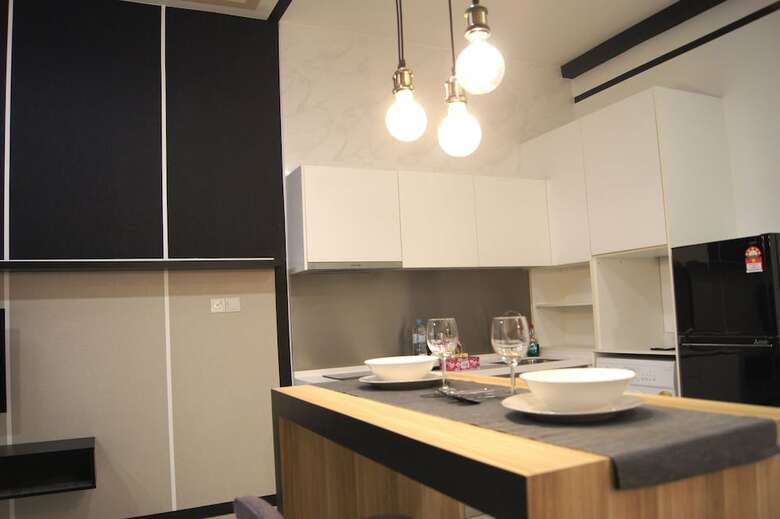 Hotel Twin Galaxy Suites By Iconic Bliss