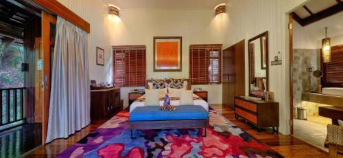 Hotel Bunga Raya Island Resort & Spa