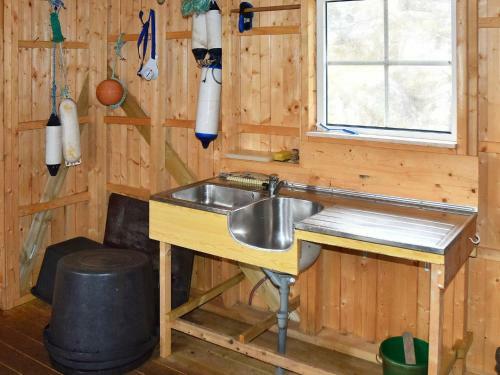 Three-bedroom Holiday Home In Titran