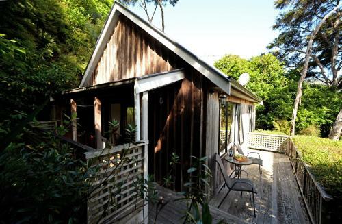 Secluded Getaway - Romantic And Tranquil Akaroa Holiday Home