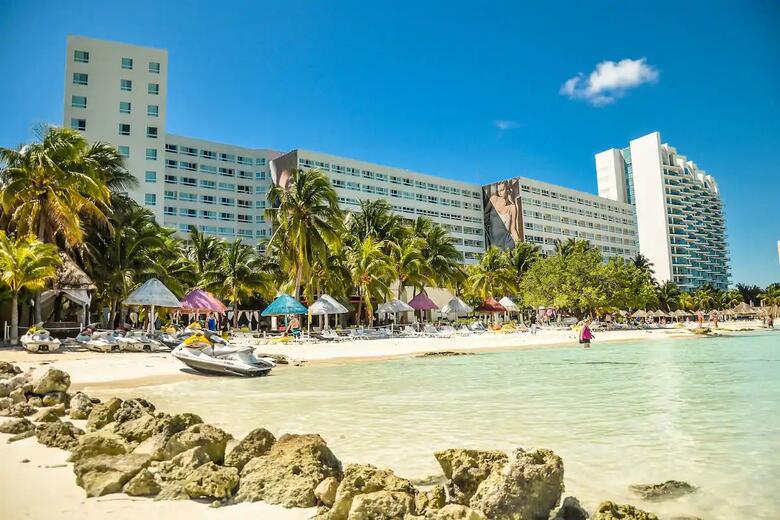 Hotel Dreams Sands Cancun Resort & Spa