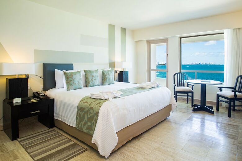 Hotel Dreams Sands Cancun Resort & Spa