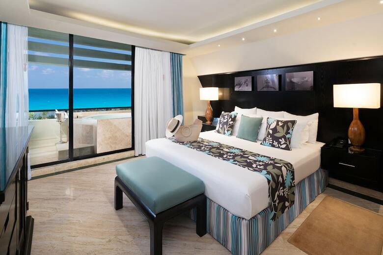 Hotel The Pyramid At Grand Cancun By Oasis