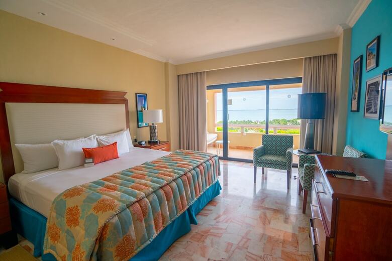 Hotel Wyndham Grand Cancun All Inclusive Resort & Villas