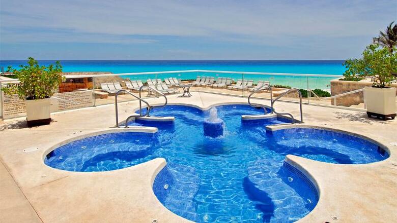 Hotel Wyndham Grand Cancun All Inclusive Resort & Villas