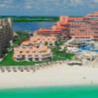 Hotel Wyndham Grand Cancun All Inclusive Resort & Villas