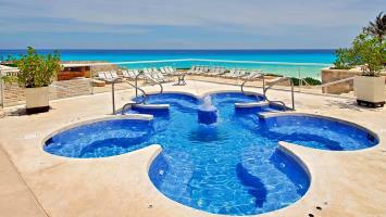Hotel Wyndham Grand Cancun All Inclusive Resort & Villas