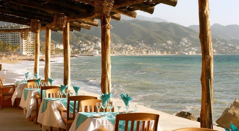 Hotel Las Palmas Beach Resort
