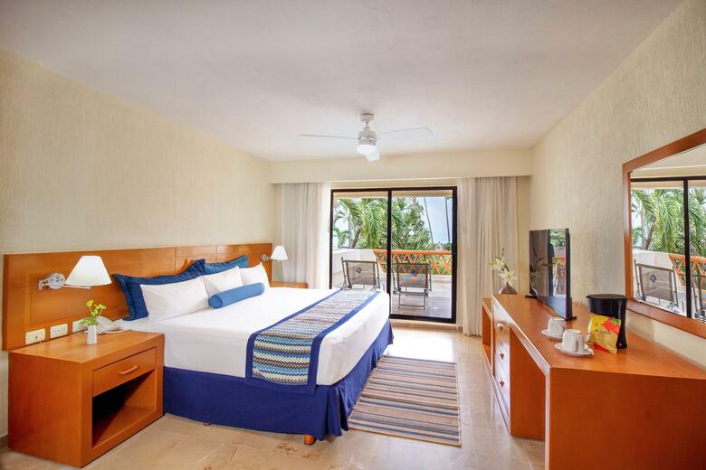 Hotel Plaza Pelicanos Grand Beach Resort