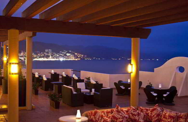 Hotel Plaza Pelicanos Grand Beach Resort