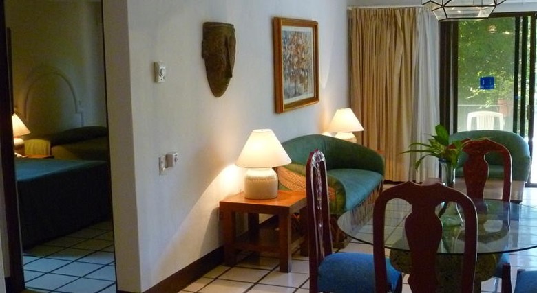 Aparthotel Puerto De Luna All Suites Hotel