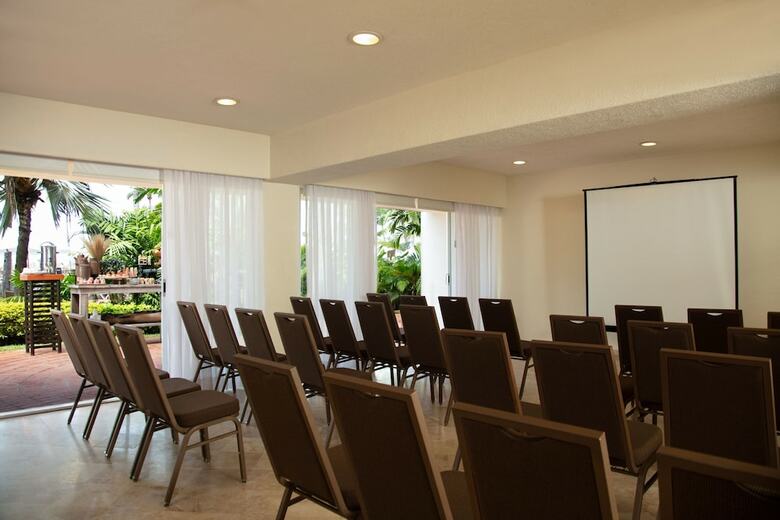 Hotel Sheraton Buganvilias Resort And Convention Center