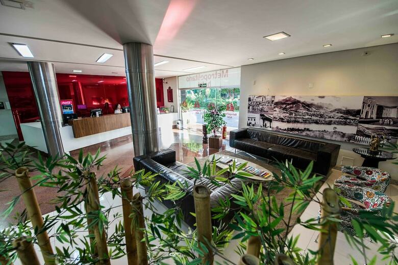 Hotel Metropolitano