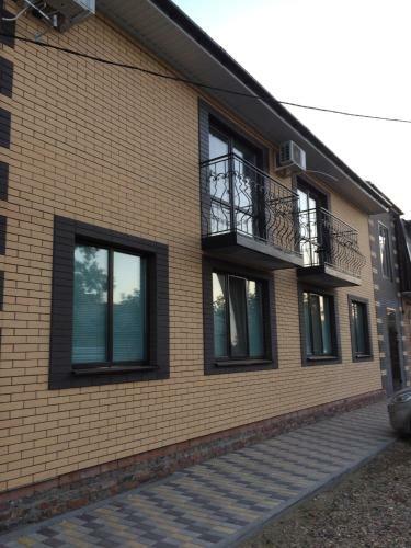 Hostal Guest House Bee