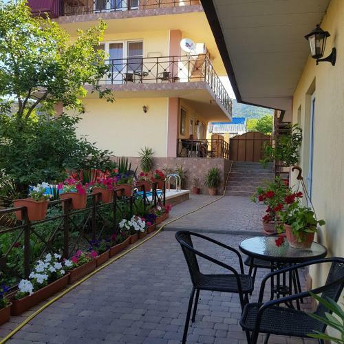 Hostal Guest House U Marusi