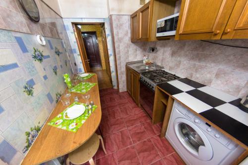 Apartment On Serafimovicha