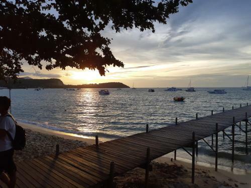 Albergue Tiki Tiki Commonwealth Haad Rin