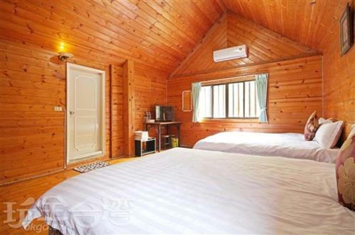 Hotel Double Lake B&B