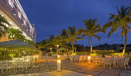 Hotel Le Beau Max Resort