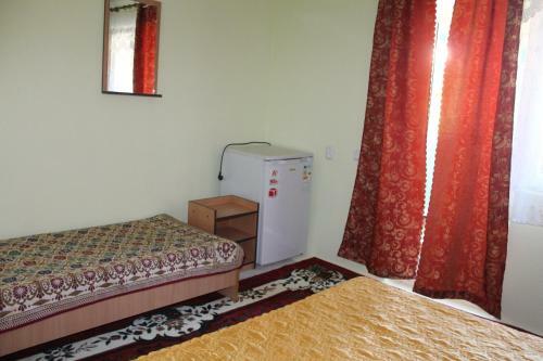 Hostal Arbuz Guest House