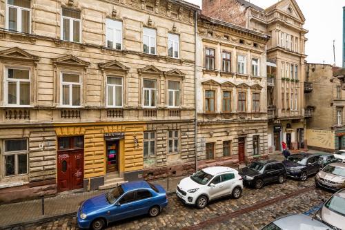 Apartment On Havryshkevycha 7