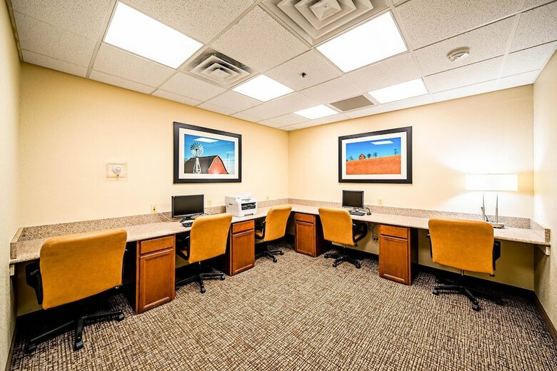 Hotel Comfort Inn & Suites