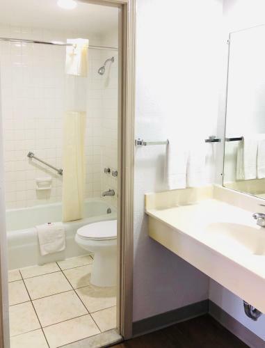 Hotel Motel 6 Falls Church