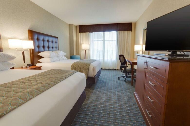 Drury Plaza Hotel St. Louis St. Charles