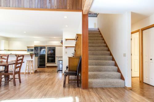 Black Butte Ranch: Nw Contemporary