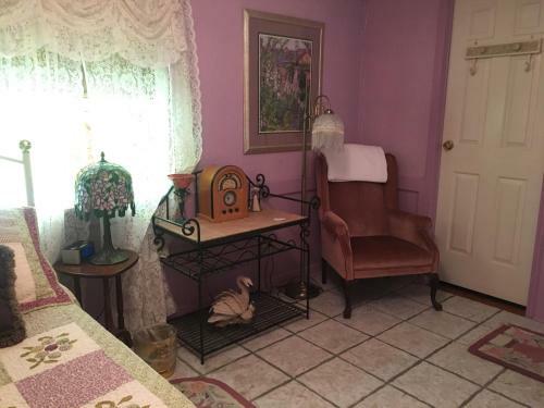 Shady Lady Bed And Breakfast
