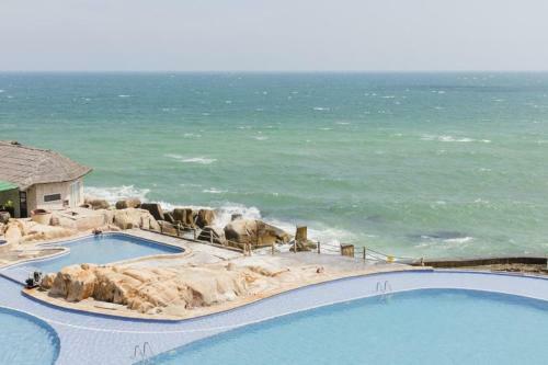 Hotel Rock Water Bay