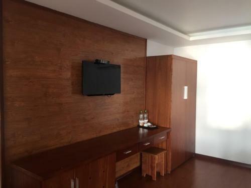 Hotel Phu Ninh Lake Resort