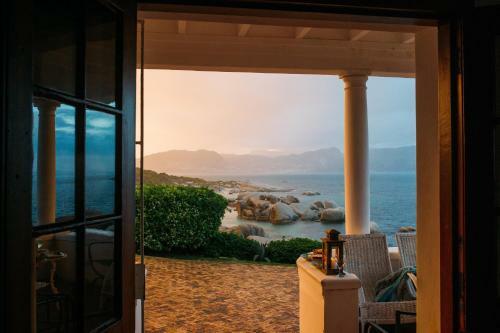 Bosky Dell On Boulders Beach