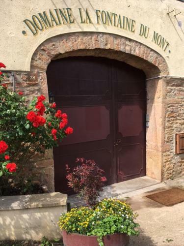 Hostal Domaine La Fontaine Du Mont