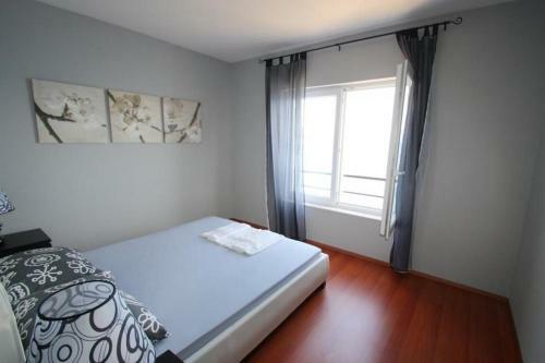 Apartments In Novi Vinodolski 14224