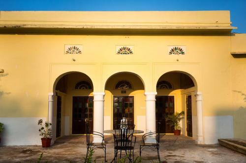 Hotel Bara Bungalow Kalwar, Jaipur - A Rosakue Collection