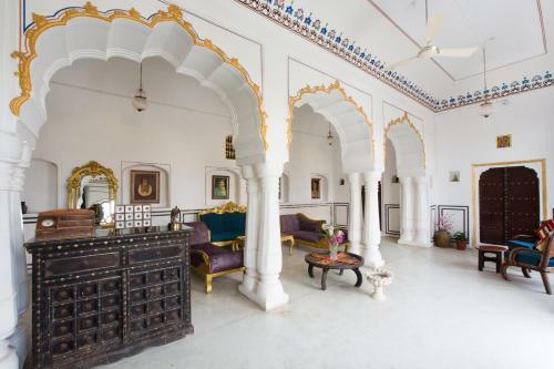 Hotel Bara Bungalow Kalwar, Jaipur - A Rosakue Collection