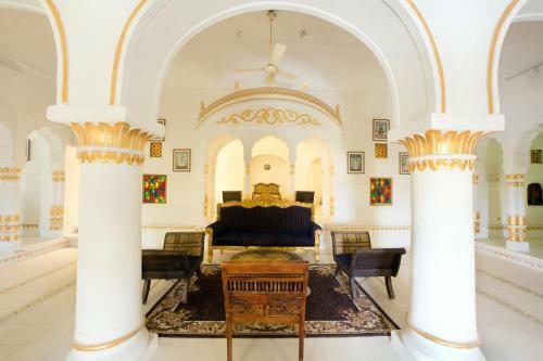 Hotel Bara Bungalow Kalwar, Jaipur - A Rosakue Collection