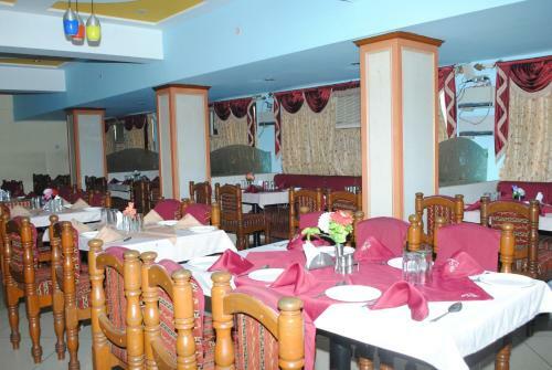 Hotel Pancharatna Paradise