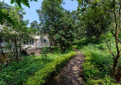 Villa Saffronstays Kamal Farms