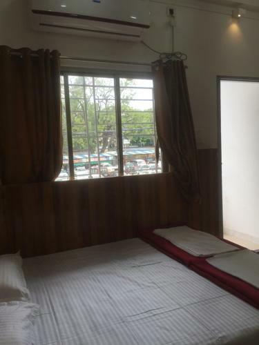Hotel Joshi Yatri Niwas