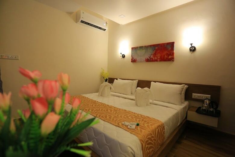Hotel The Grand Raveta