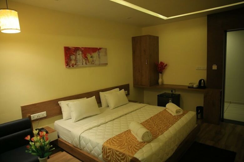 Hotel The Grand Raveta