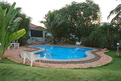 Poppy's Vista Hotel