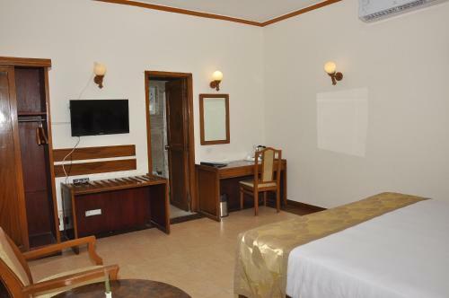 Poppy's Vista Hotel