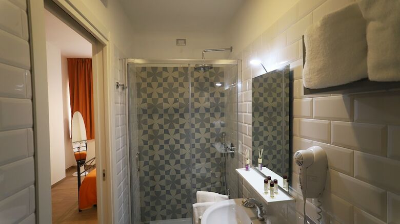 Hostal 1970 Rooms