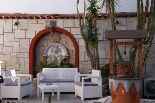 Hostal Residence R&b Tyrrhenum